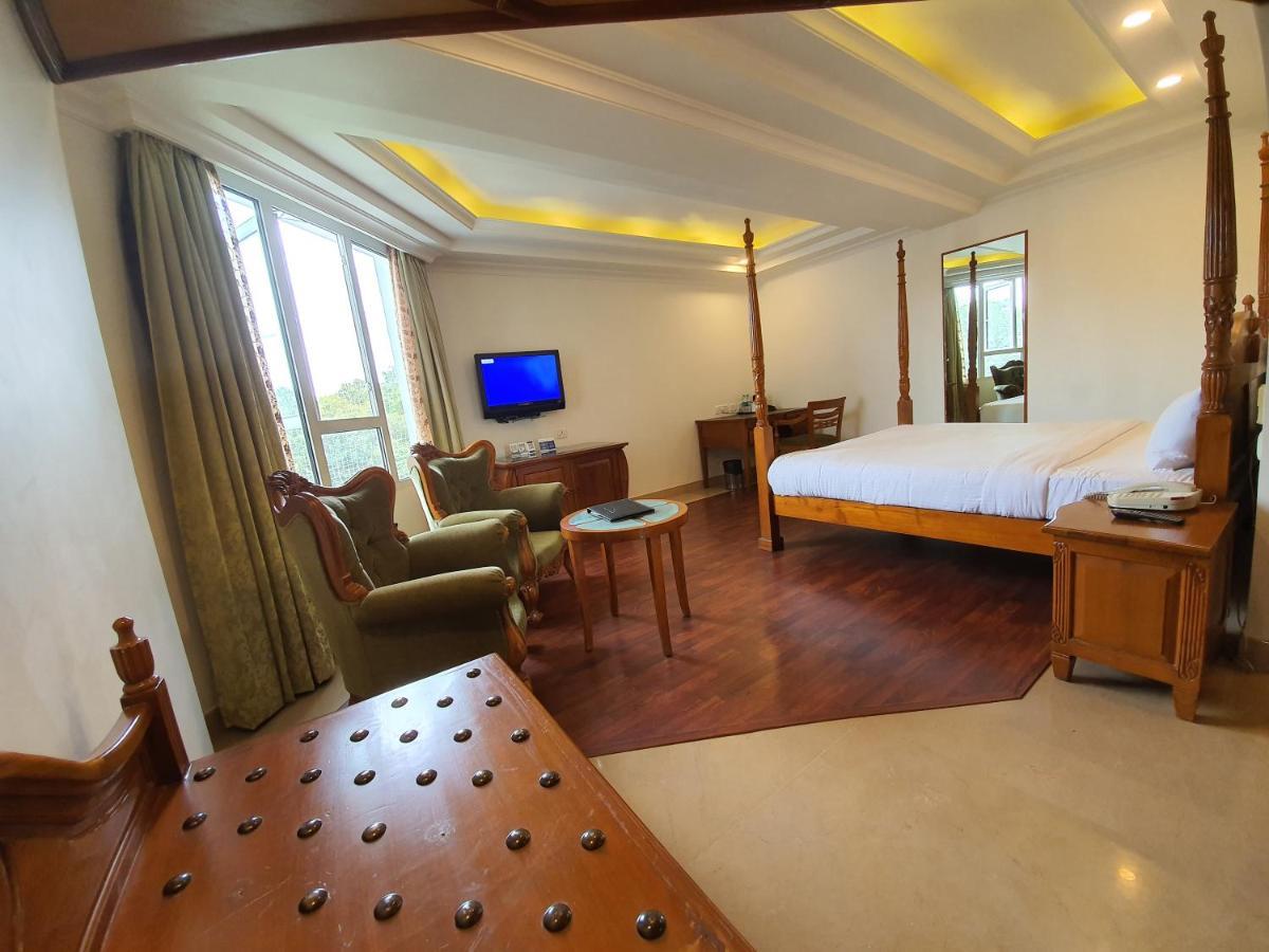 Shravanthi Sarovar Portico Bangalore Esterno foto
