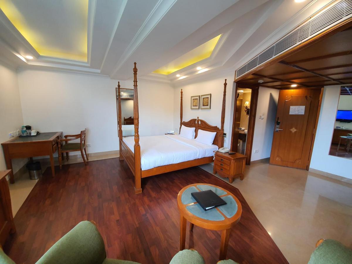 Shravanthi Sarovar Portico Bangalore Esterno foto