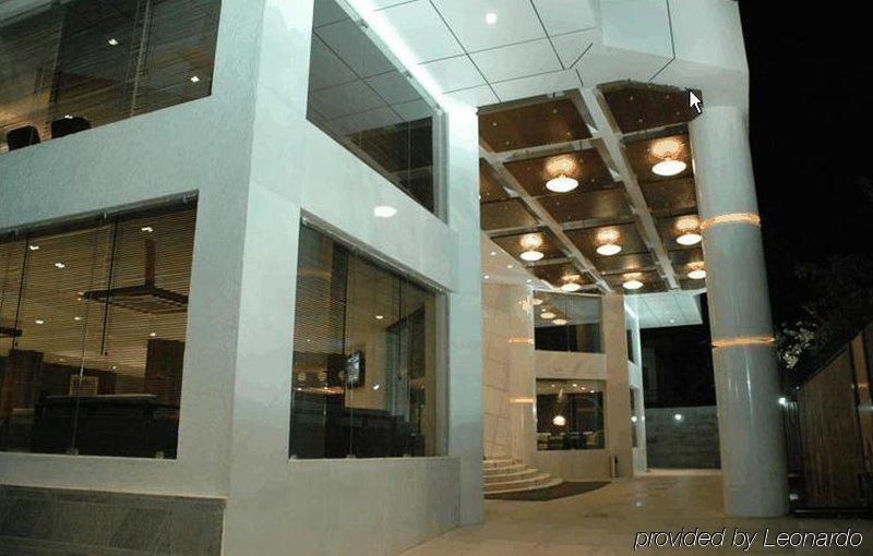 Shravanthi Sarovar Portico Bangalore Esterno foto