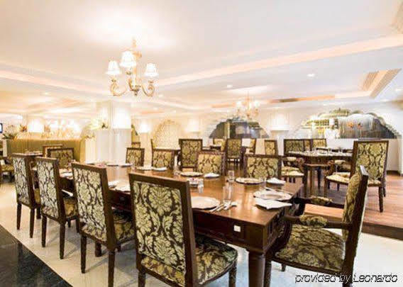 Shravanthi Sarovar Portico Bangalore Esterno foto