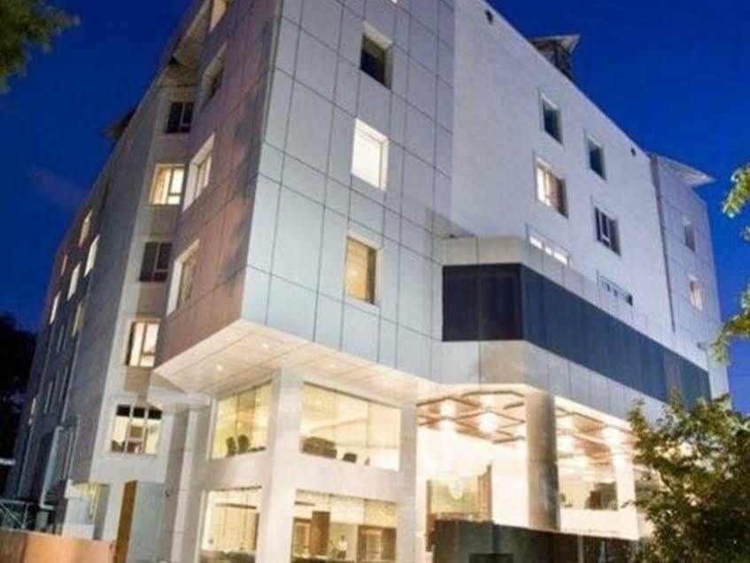 Shravanthi Sarovar Portico Bangalore Esterno foto
