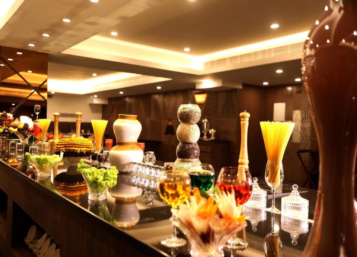 Shravanthi Sarovar Portico Bangalore Esterno foto
